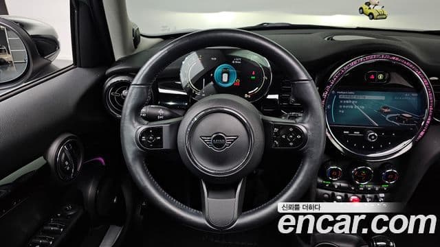 Mini Cooper 3세대, 2022 14