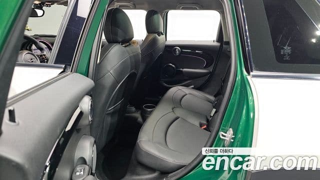 Mini Cooper 3세대, 2022 18