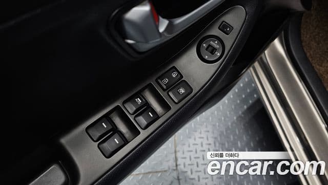 Kia The / новый New Morning Luxury, 2016 16