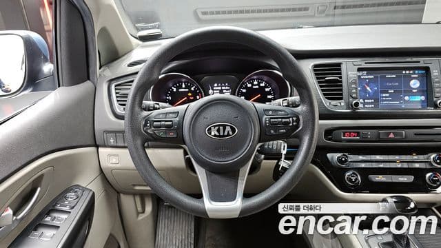 Kia All New Carnival 11인승 Deluxe, 2016 13