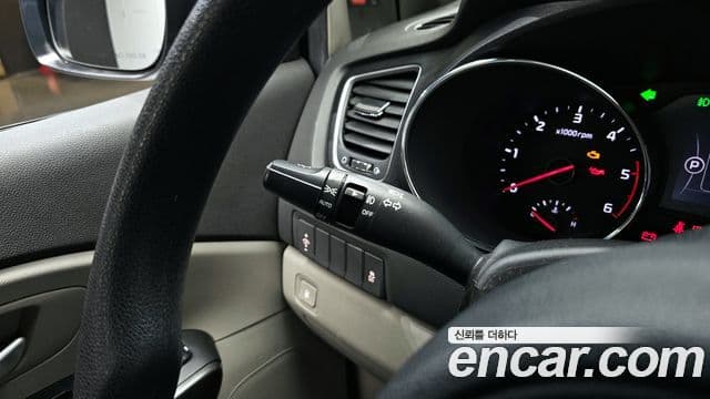 Kia All New Carnival 11인승 Deluxe, 2016 17