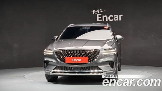 Genesis GV70, 2021 3