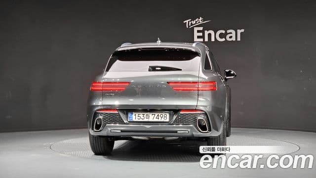 Genesis GV70, 2021 4