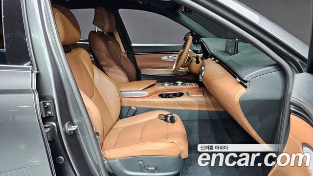 Genesis GV70, 2021 10