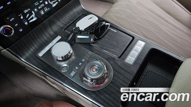 Genesis G80 (RG3) бензин 2.5 турбо AWD, 2025 9