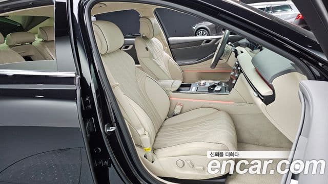 Genesis G80 (RG3) бензин 2.5 турбо AWD, 2025 10