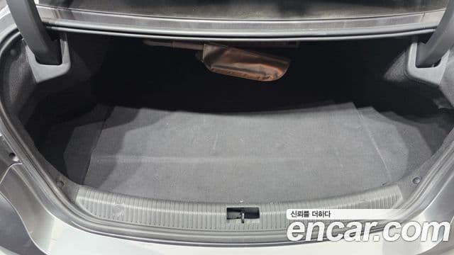 Renault Korea(Samsung) SM6 2.0 LPe RE (для людей с инвалидностью), 2016 20