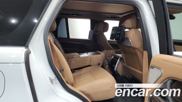 Land Rover Range Rover 5세대 P550E AB, 2025 12