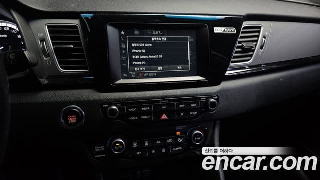 Kia Niro Prestige, 2018 16