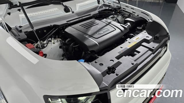 Land Rover Defender (L663) 110 P300 X-Dynamic SE, 2024 6