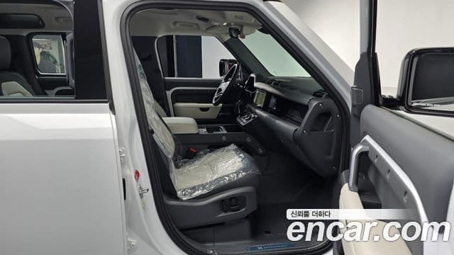 Land Rover Defender (L663) 110 P300 X-Dynamic SE, 2024 11