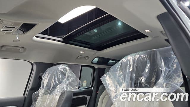 Land Rover Defender (L663) 110 P300 X-Dynamic SE, 2024 19