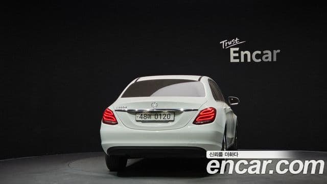 Mercedes-Benz C-класс W205 C200 d, 2016 4