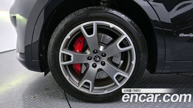 Maserati Levante 3.0 AWD Modena, 2021 все фото