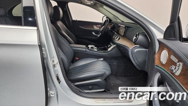 Mercedes-Benz E-класс W213 Exclusive, 2020 11