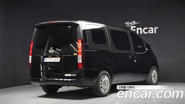 Hyundai Staria Modern, 2025 2