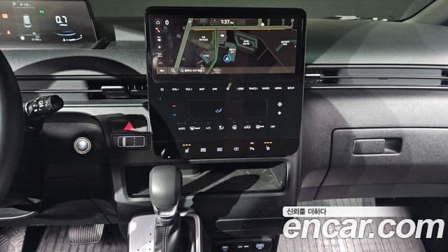Hyundai Staria Modern, 2025 14
