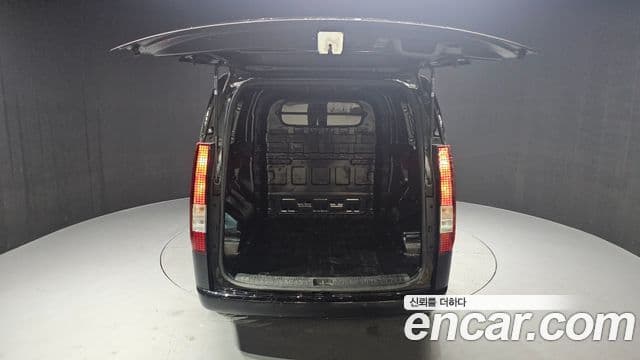 Hyundai Staria Modern, 2025 20