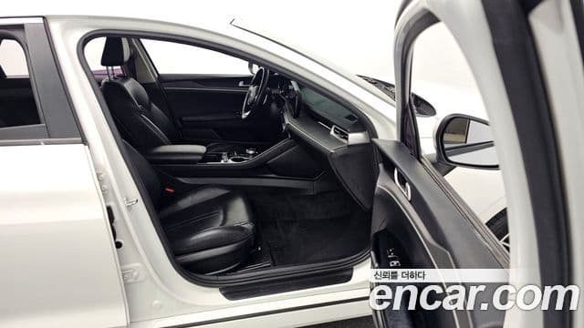 Kia K5 3세대 Prestige, 2020 11