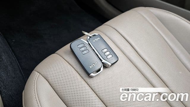 Kia K8 гибрид Noblesse, 2022 19