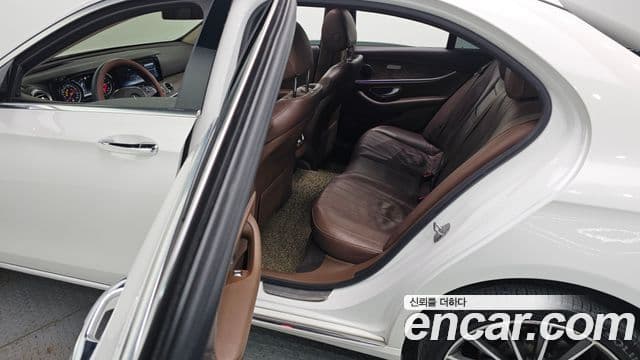 Mercedes-Benz E-класс W213 Exclusive, 2017 13