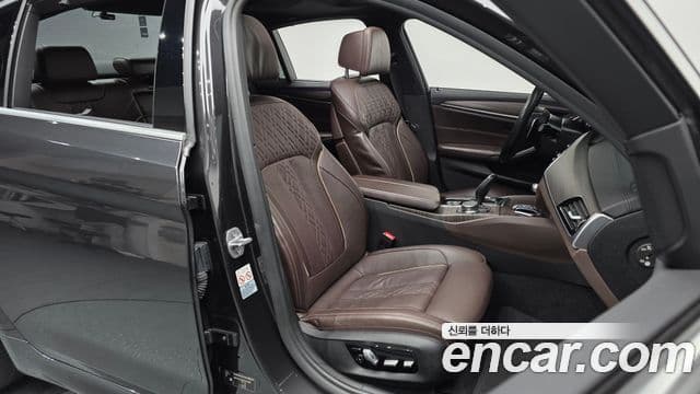BMW 5시리즈 (G30) 530i M Sport Plus, 2018 10