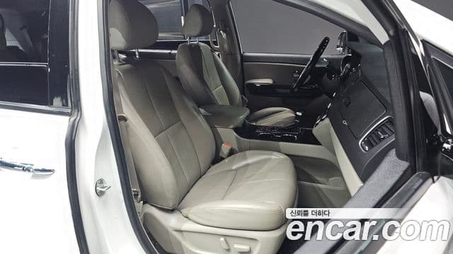 Kia The / новый New Carnival VIP, 2019 10