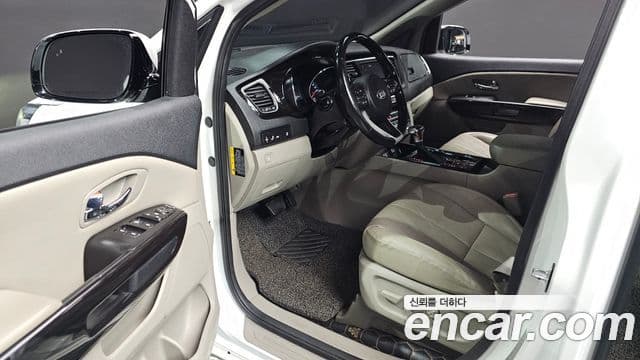 Kia The / новый New Carnival VIP, 2019 11