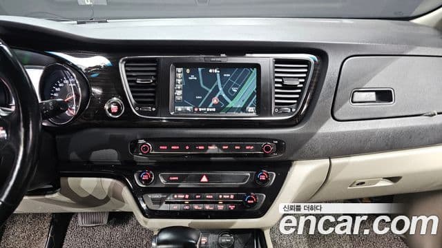 Kia The / новый New Carnival VIP, 2019 13