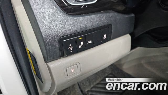 Kia The / новый New Carnival VIP, 2019 18