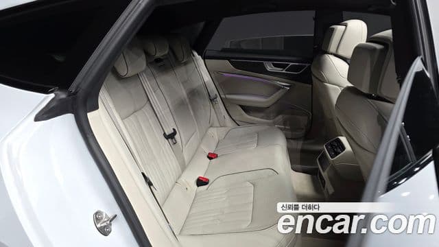 Audi A7 (4K) Premium, 2025 12