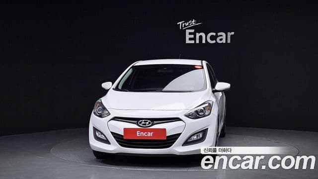 Hyundai i30(новый кузов / новое поколение) дизель 1.6 VGT Unique, 2013 3