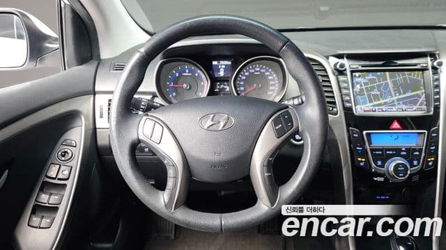 Hyundai i30(новый кузов / новое поколение) дизель 1.6 VGT Unique, 2013 13