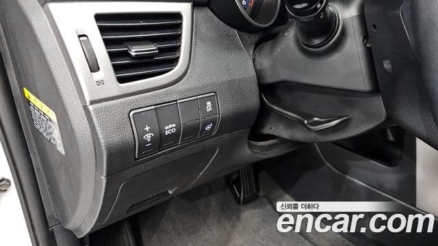 Hyundai i30(новый кузов / новое поколение) дизель 1.6 VGT Unique, 2013 14