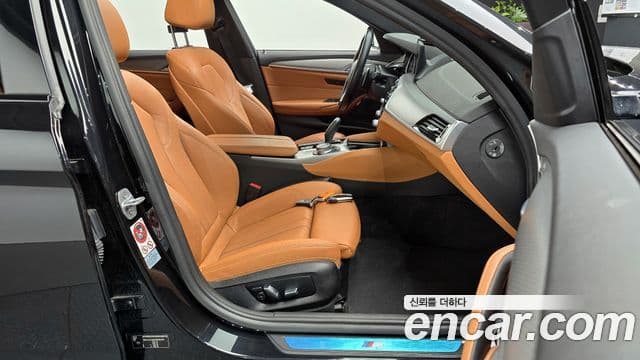 BMW 5시리즈 (G30) 520d M Sport, 2017 10