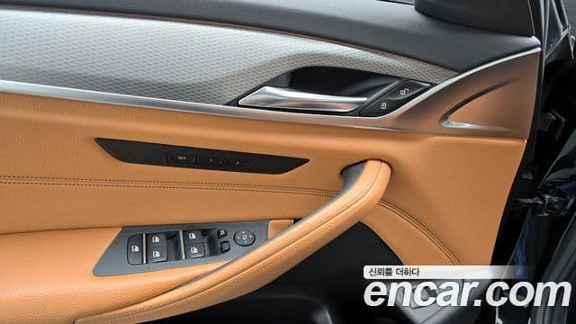 BMW 5시리즈 (G30) 520d M Sport, 2017 16