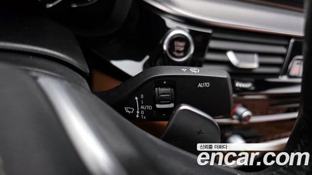 BMW 5시리즈 (G30) 520d M Sport, 2017 17