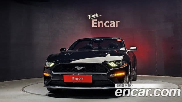 Ford Mustang кабриолет, 2021 3