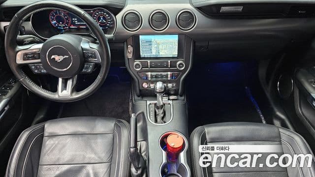 Ford Mustang кабриолет, 2021 7