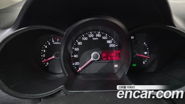 Kia All New Morning Deluxe Trendy, 2015 8