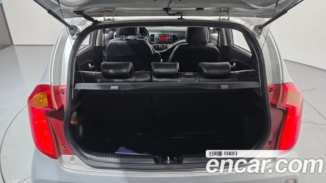 Kia All New Morning Deluxe Trendy, 2015 20