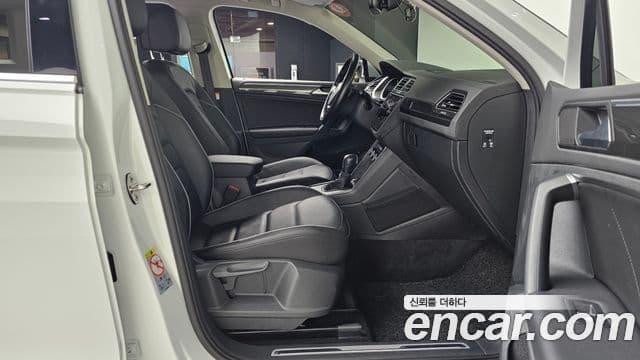 Volkswagen Tiguan 2세대 Premium, 2020 11