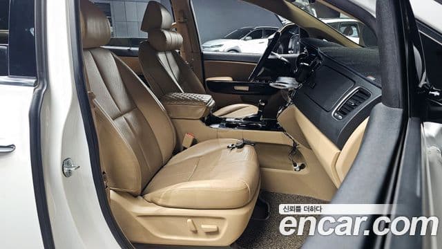 Kia The / новый New Carnival Special, 2019 10