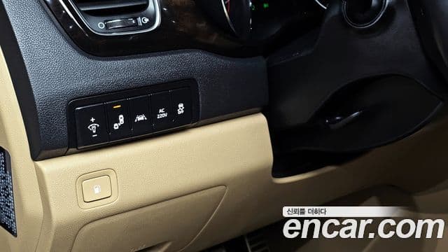 Kia The / новый New Carnival Special, 2019 16