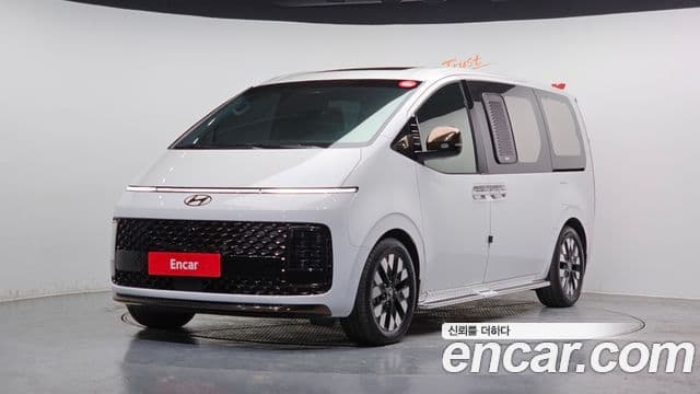 Hyundai Staria Inspiration, 2025 1