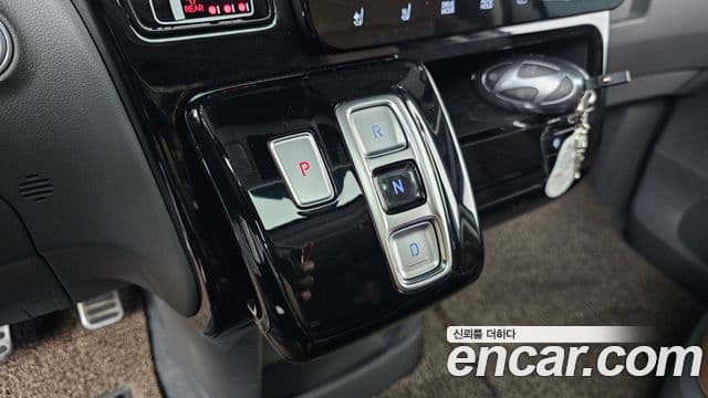 Hyundai Staria Inspiration, 2025 9