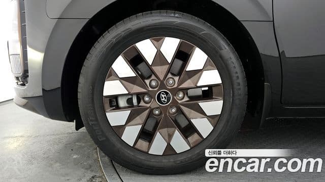 Hyundai Staria Inspiration, 2022 все фото
