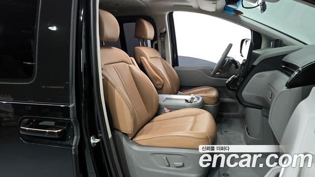 Hyundai Staria Inspiration, 2022 10