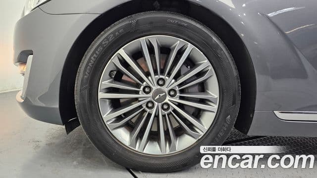 Genesis EQ900 Luxury, 2017 все фото