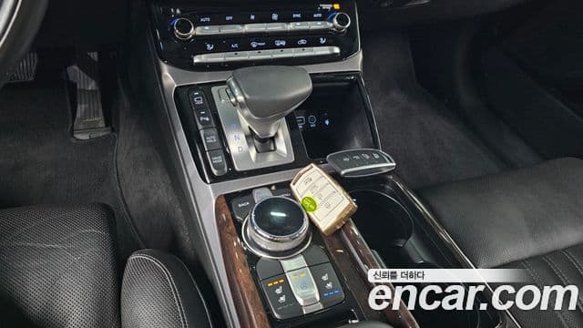 Genesis EQ900 Luxury, 2017 9